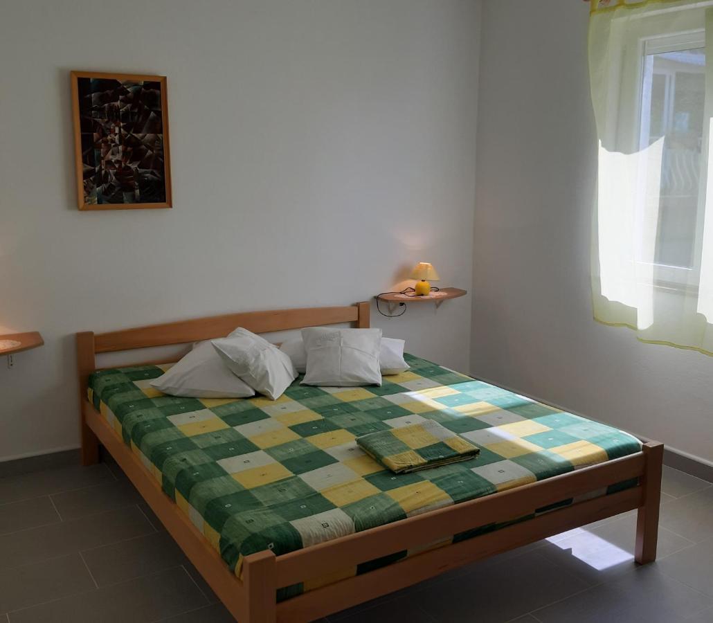 Apartmani Miletić Novi Vinodolski Zewnętrze zdjęcie